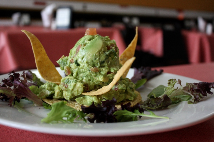 Restaurante-Cuetzala-Chicago_House-Made-Guacamole